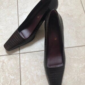 Vintage Ann Taylor Menagerie Espresso Print Pumps Size 7.5M